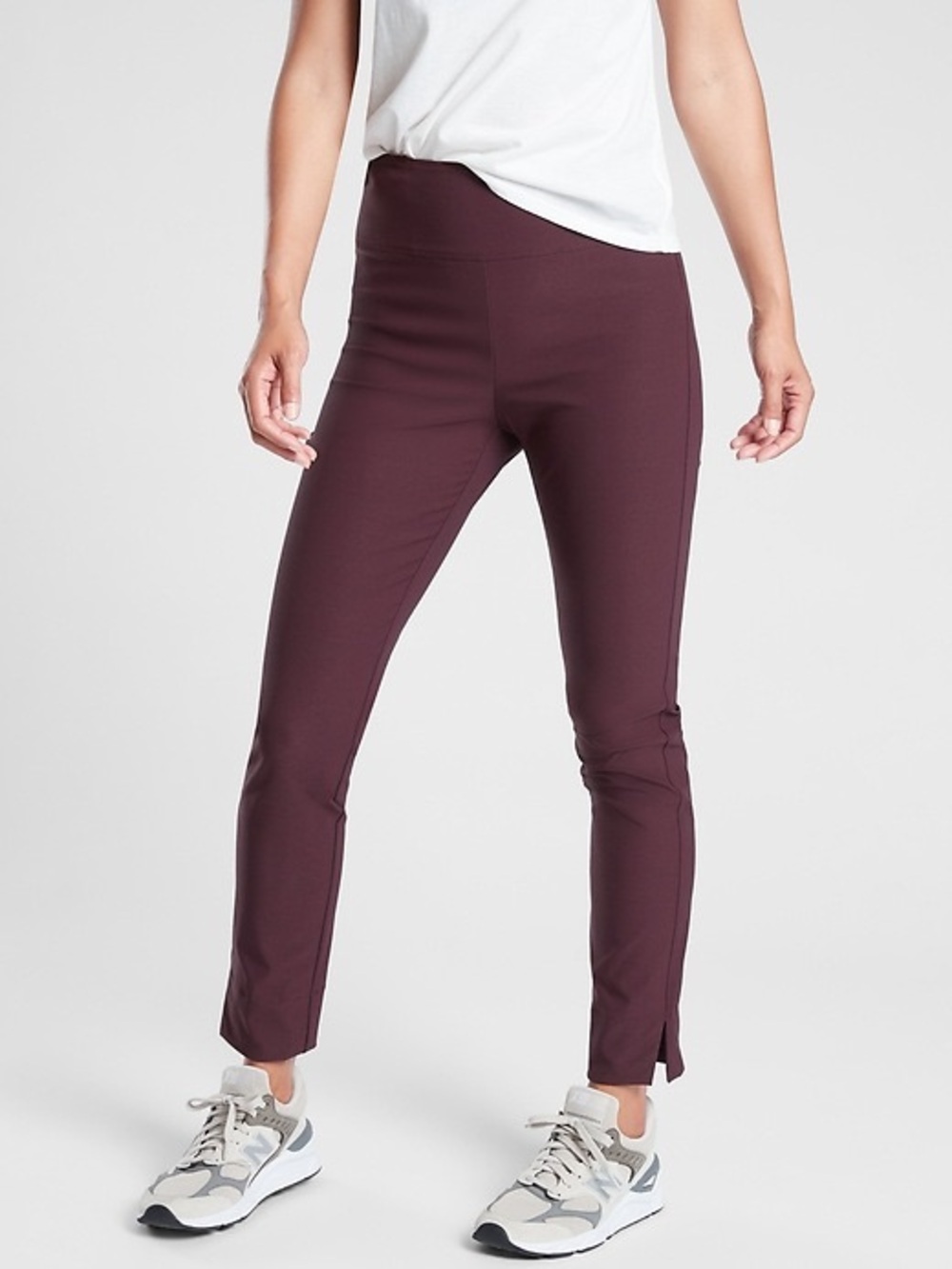Athleta Wander Slim Ankle Pant in
Antique Burgundy Hiking Athleisure Sz 6 Tall